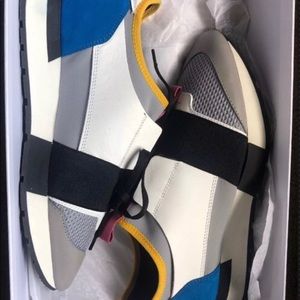 Size 6 Women’s Balenciaga Race Runner